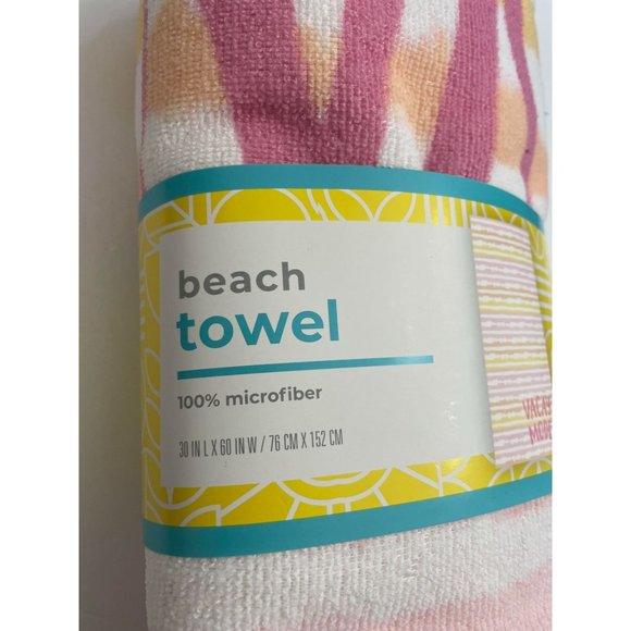 NWT- Beach Towel - Picture 4 of 4